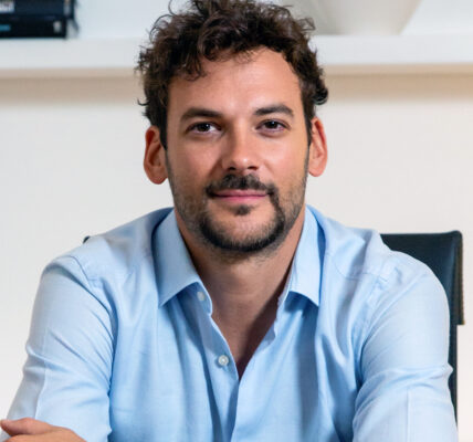 Joaquín Basanta, fundador de Agro Sustentable, impulsor del uso de biofertilizantes para cultivos como el pepino en Argentina y la región.